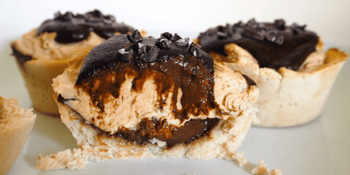 Peanut Butter Chocolate Banana Protein Tarts | EFECTIV NUTRITION – EFECTIV Nutrition